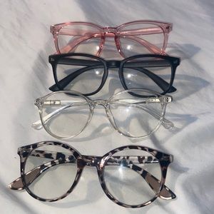 Bundle of glasses